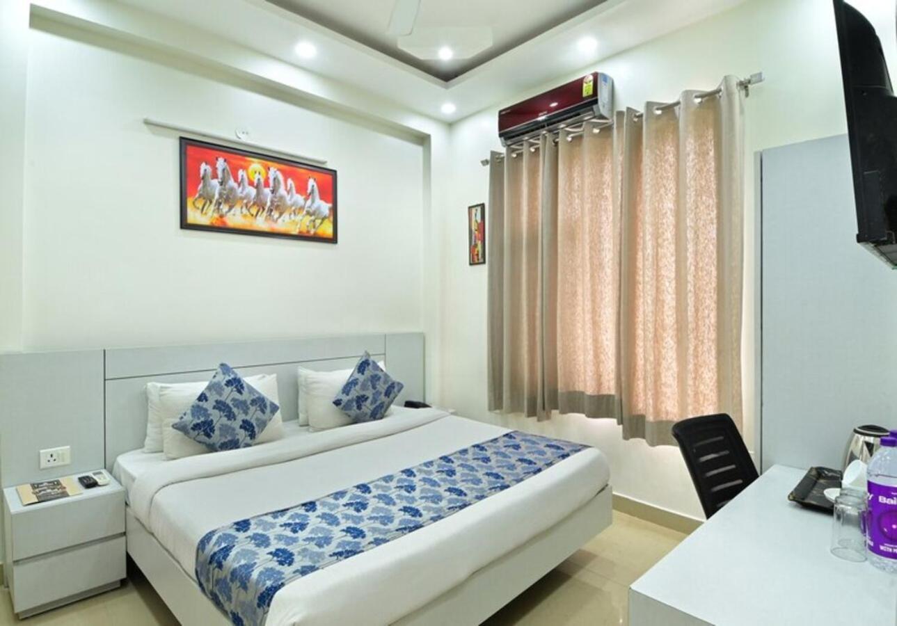Hotel The Vertigo By Boom Rooms Noida Exteriér fotografie